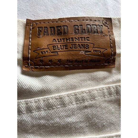 Faded Glory Ladies Classic Fit White Jeans 18 Avg Straight Leg Cotton USA Made - Picture 5 of 7